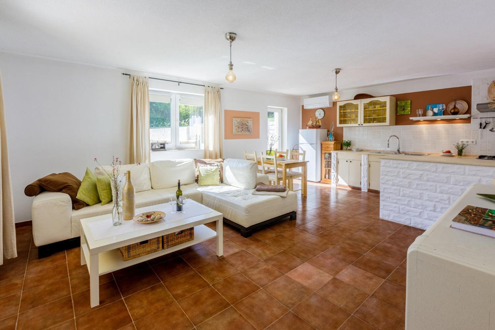 Appartamento Emaris Tribalj  Esterno foto
