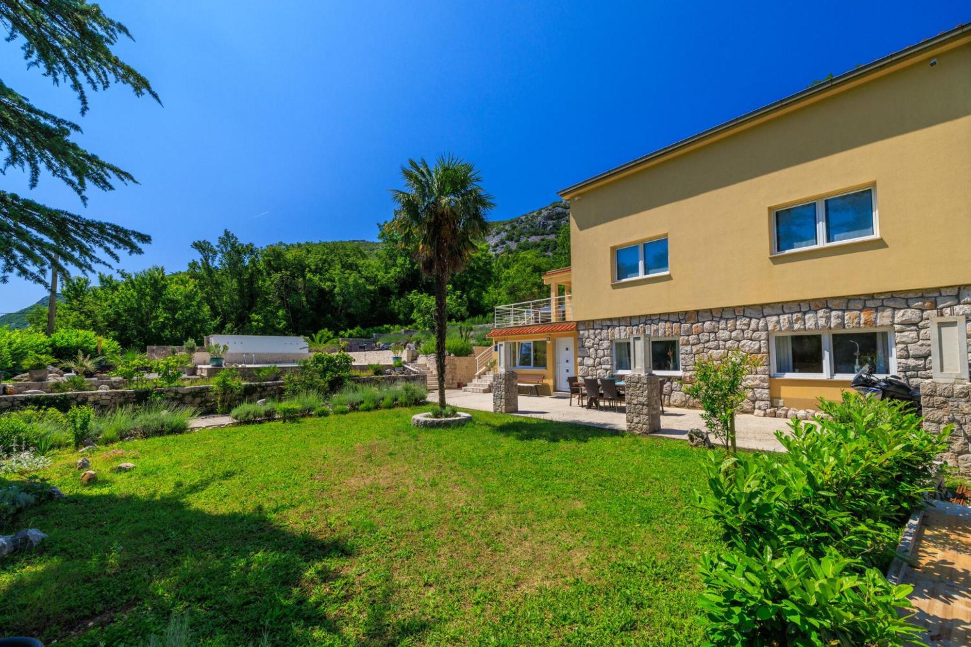 Appartamento Emaris Tribalj  Esterno foto